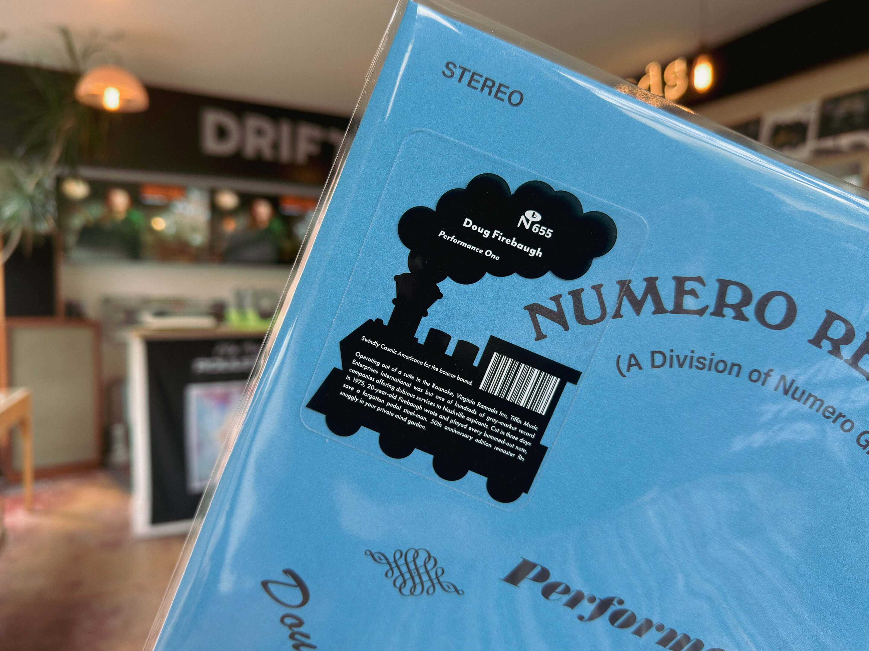 Terry Callier, Doug Firebaugh, Roy Brooks, Aphex Twin, Grizzly Bear,  The Mountain Goats, Gomez, Black Mountain and R.E.M.