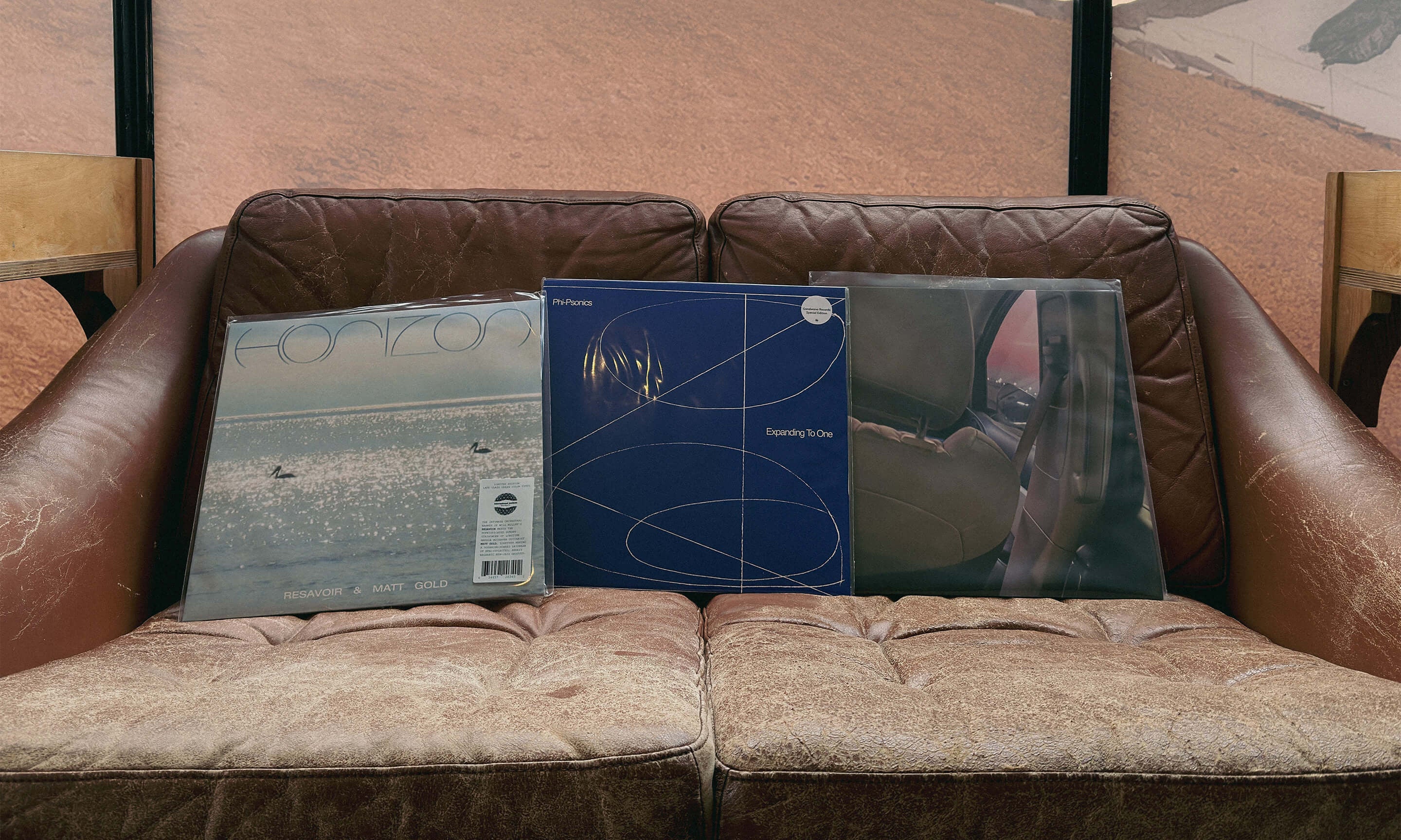 Moin, Resavoir & Matt Gold and Phi-Psonics.
