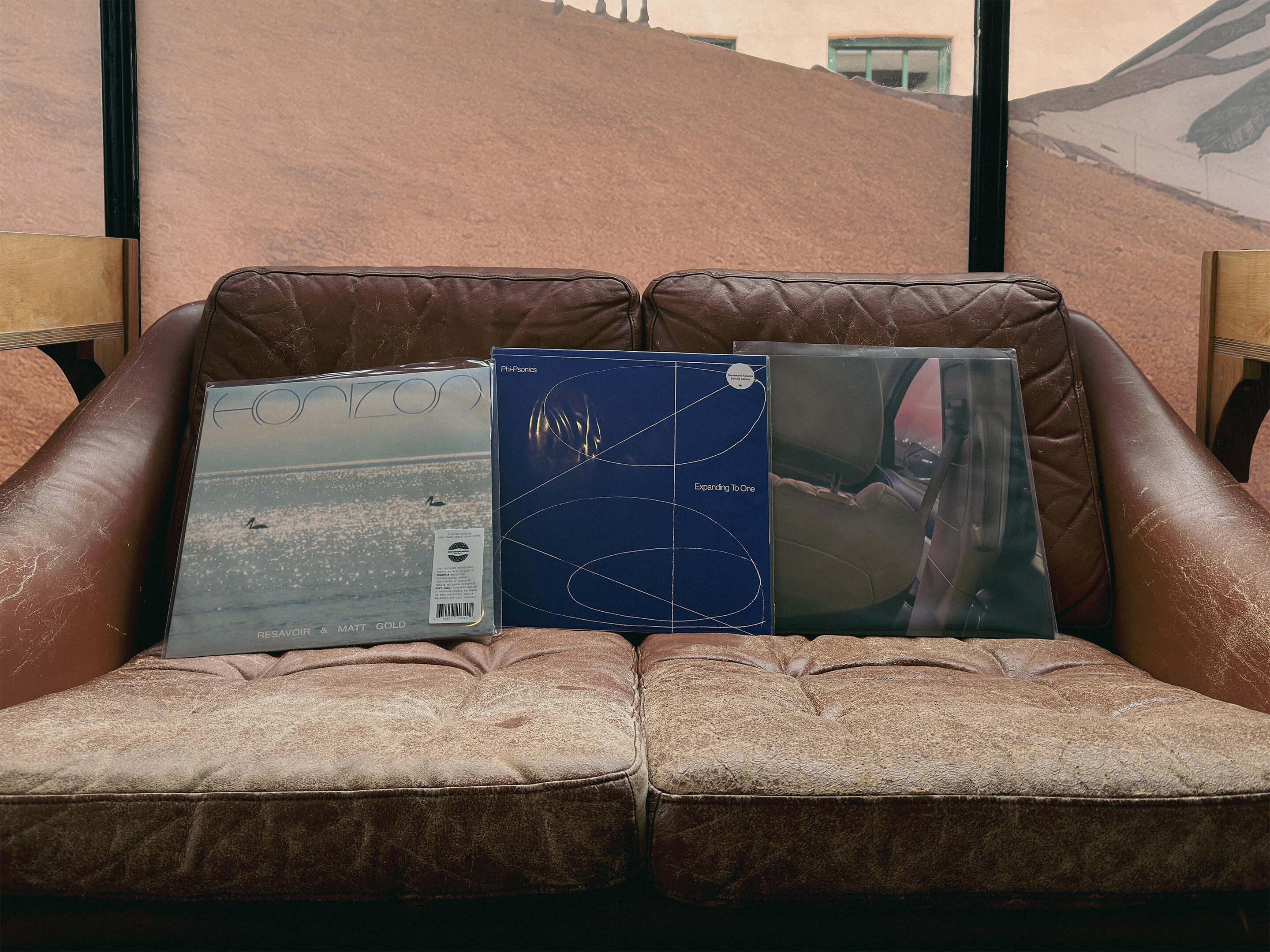 Moin, Resavoir & Matt Gold and Phi-Psonics.