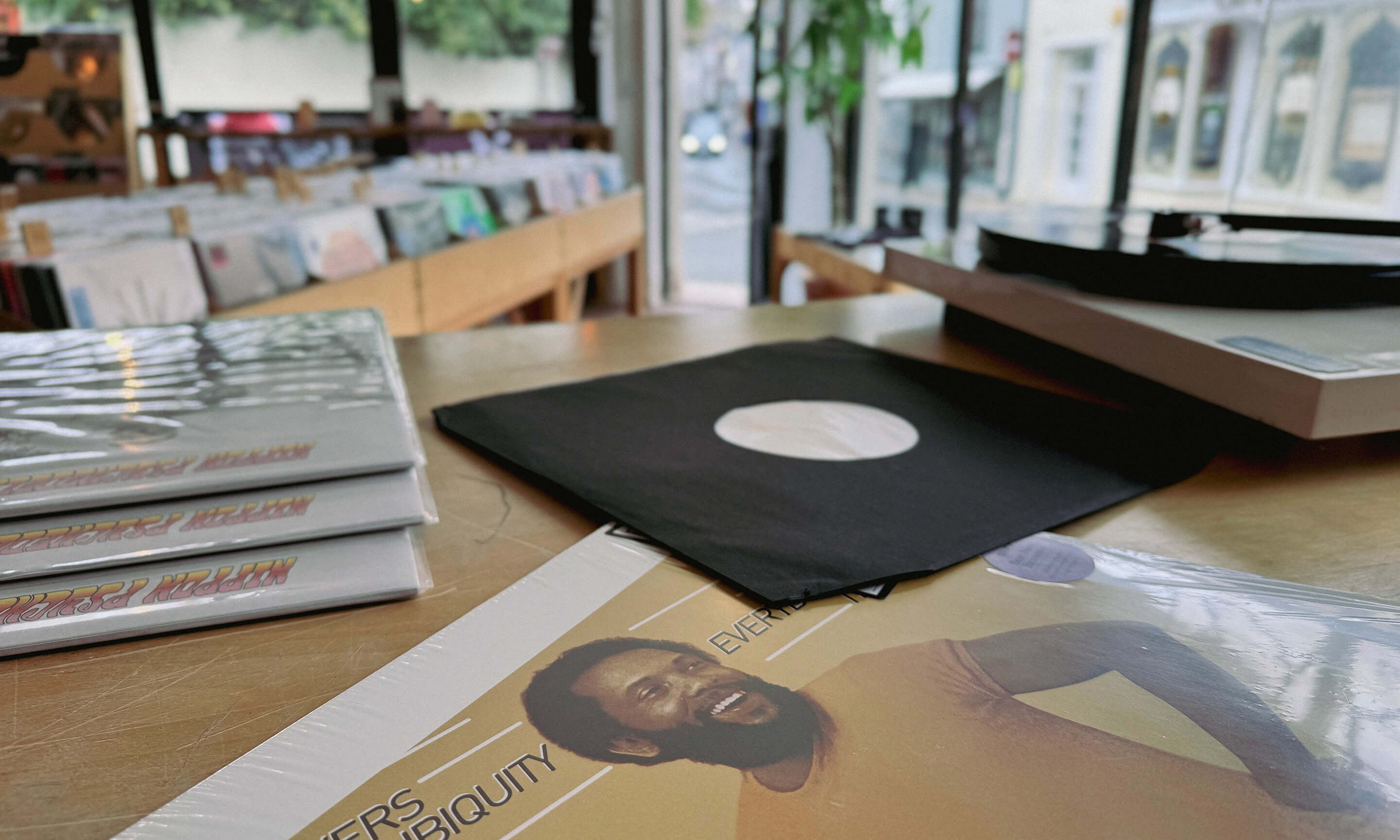 Roy Ayers Ubiquity - Everybody Loves The Sunshine